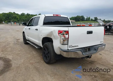 2012 Toyota Tundra Grade 5.7L V8 из США, поврежденный, VIN 5TFDW5F10CX261167